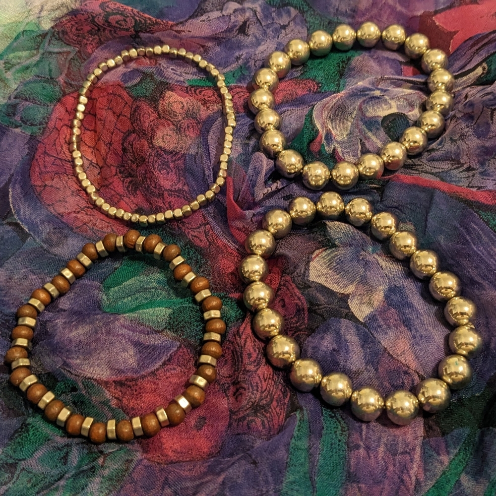Bracelets (4) couleur argenté